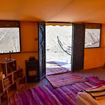 Cameleon Camp